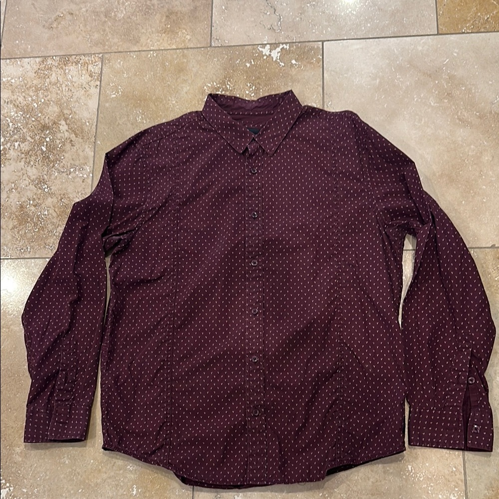 Prana Burgundy Casual Long Sleeve Button Down Shirt with Subtle Pattern